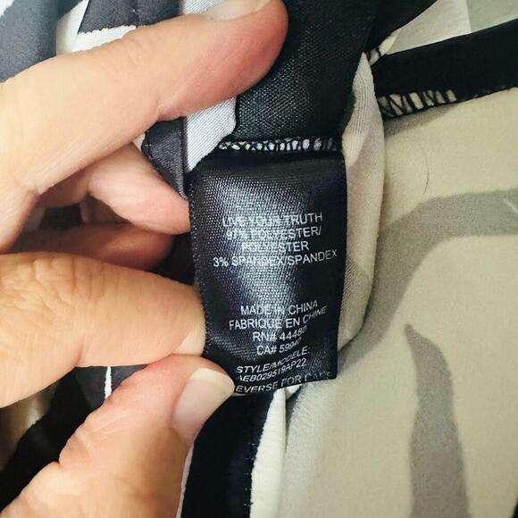 AFRM Wrenn Black White Zebra Polyester Tie Waist Loose Fit Shorts Size Medium - Picture 3 of 9